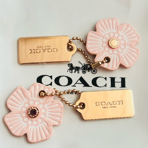 NWOT Coach Tea Rose and Rose Gold Tag Keychain/ Bag Charm - Picture 3 of 12